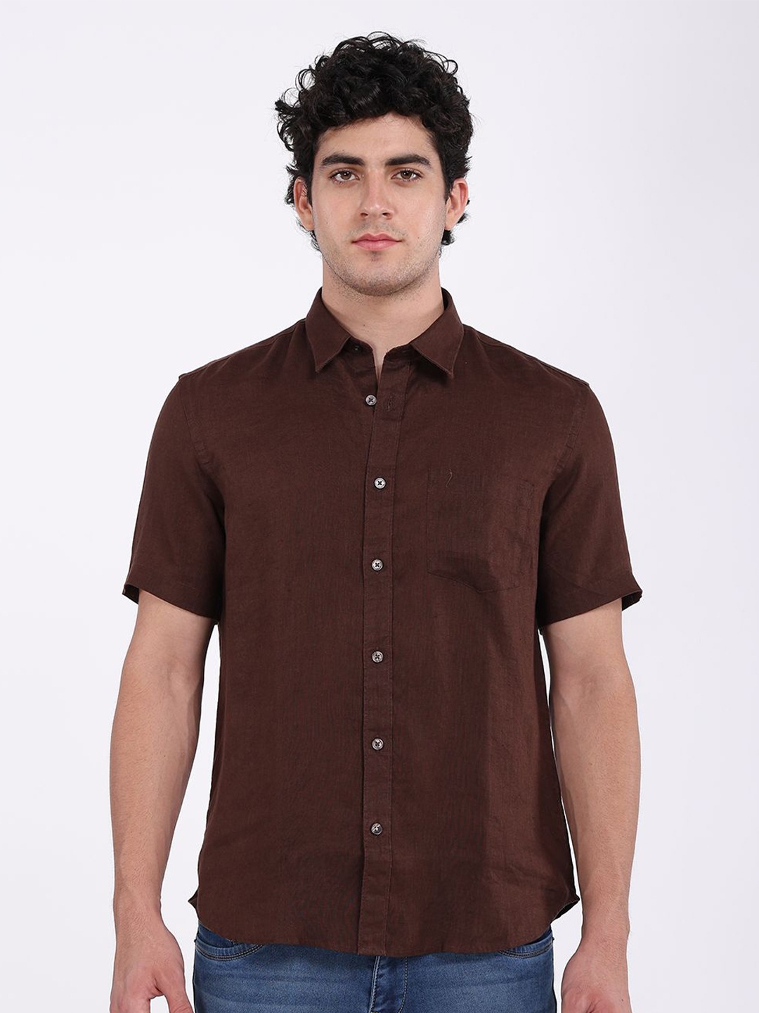 

Indian Terrain Men Classic Slim Fit Opaque Casual Shirt, Brown
