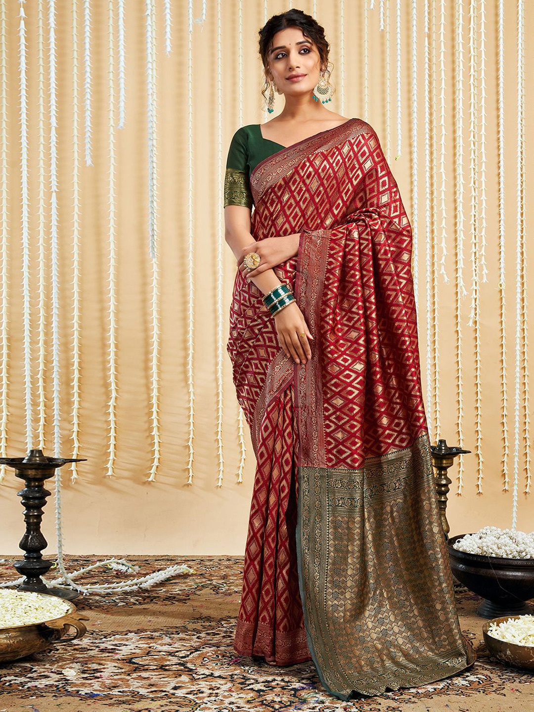 

HERE&NOW Woven Design Paithani Saree, Maroon