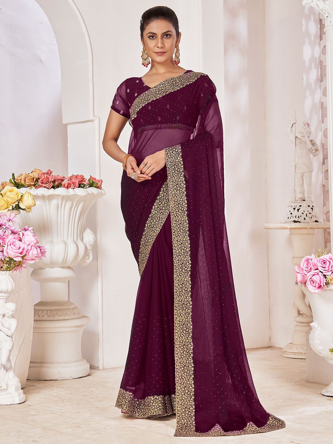 

DIVASTRI Floral Embroidered Beads and Stones Saree With Unstitched Blouse Piece, Purple