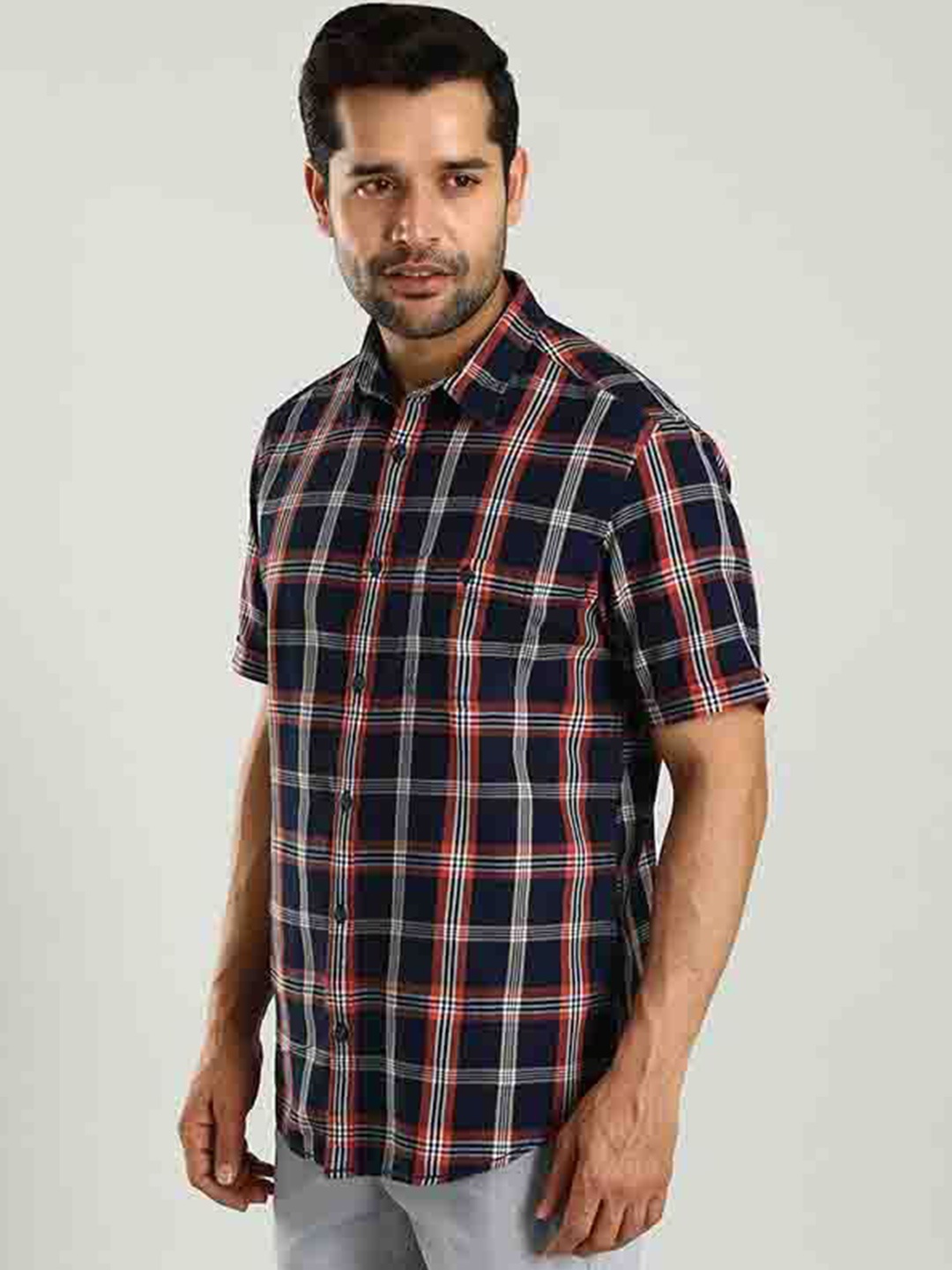 

Indian Terrain Men Classic Slim Fit Opaque Checked Casual Shirt, Red