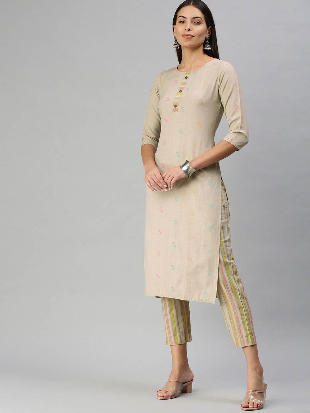 

DIVASTRI Woven Design Round Neck Jacquard Straight Kurta With Trousers, Beige