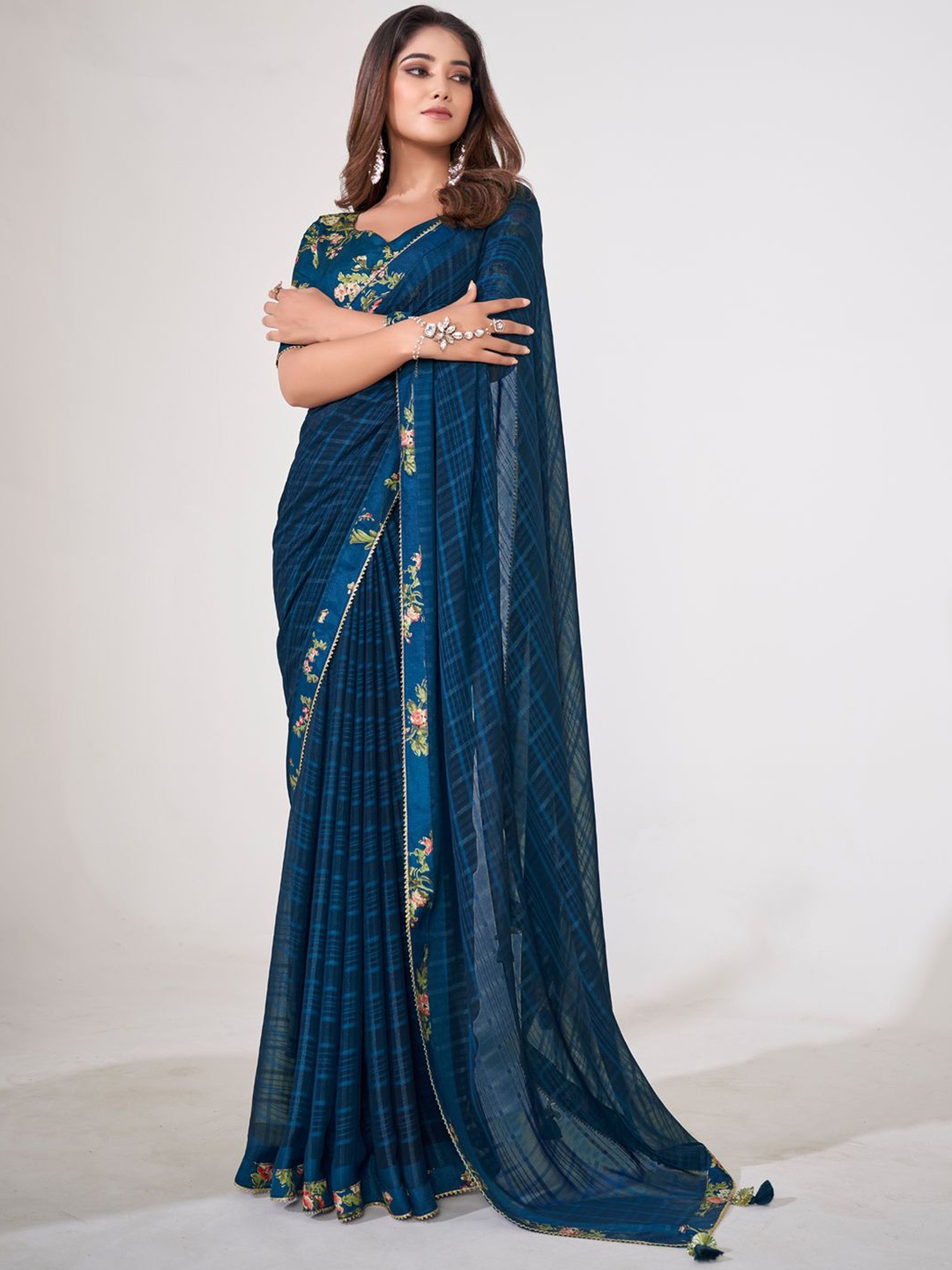 

DIVASTRI Checked Saree, Navy blue