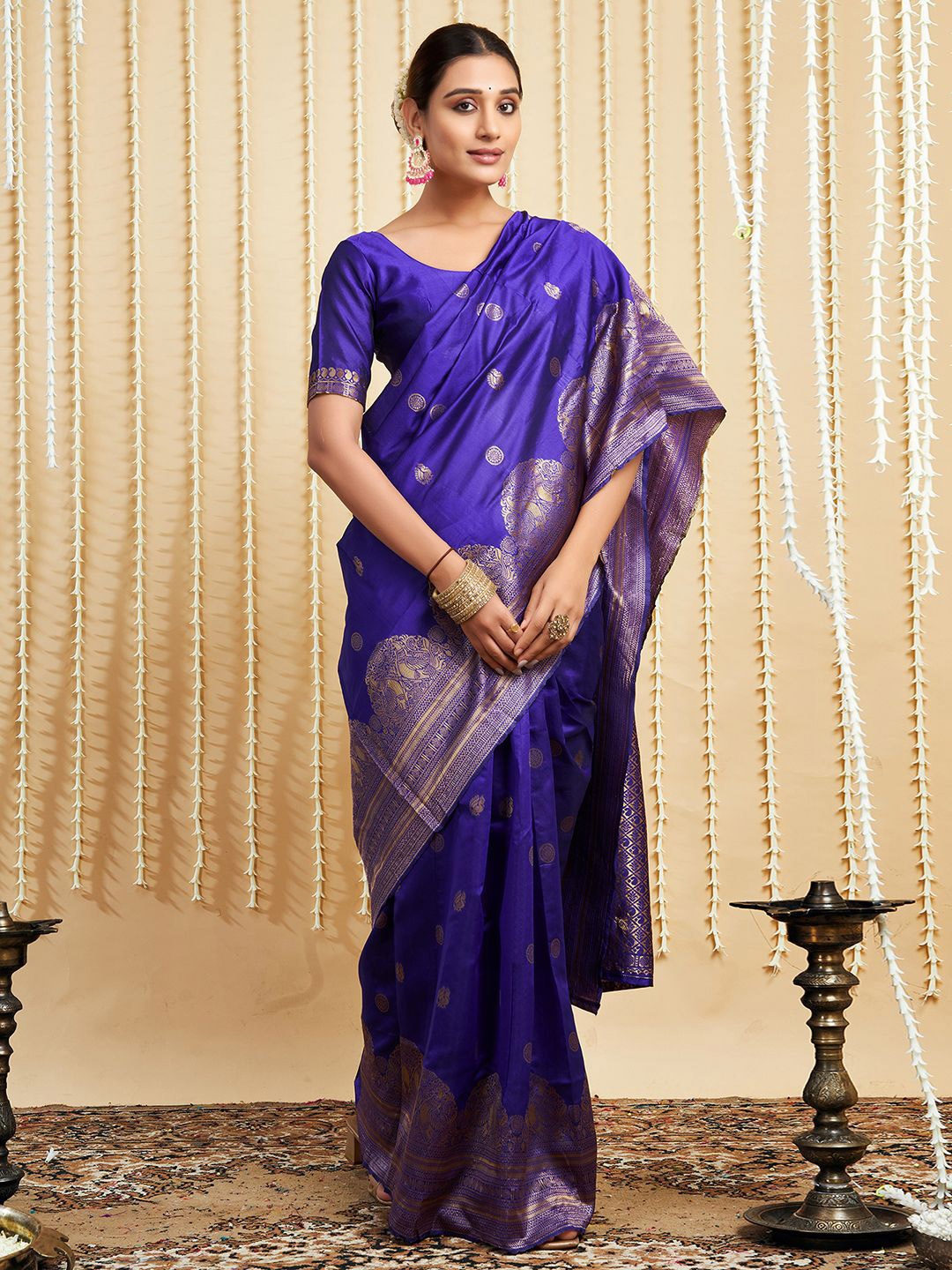 

HERE&NOW Ethnic Motifs Woven Design Zari Kanjeevaram Saree, Violet