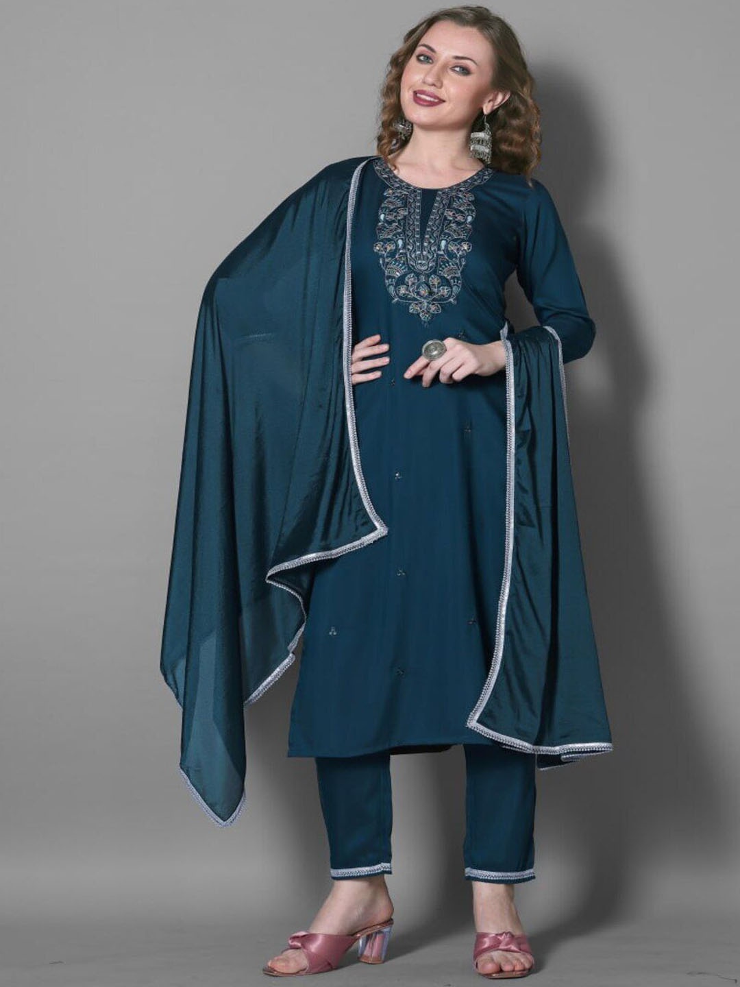 

REALLTREND Ethnic Motifs Sequinned Embroidered Round Neck Kurta with Trousers & Dupatta, Teal