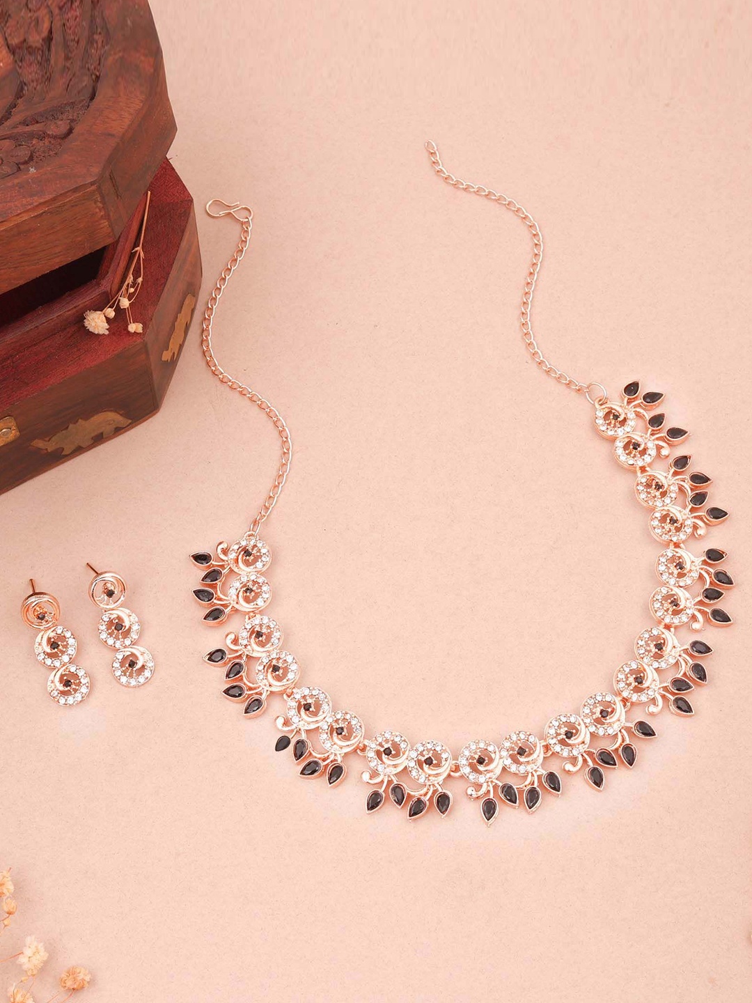 

Anouk Gold-Plated Stone-Studded Jewellery Set