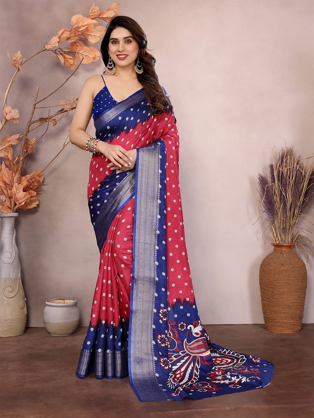 

Moda Rapido Ethnic Motifs Woven Design Zari Saree, Maroon