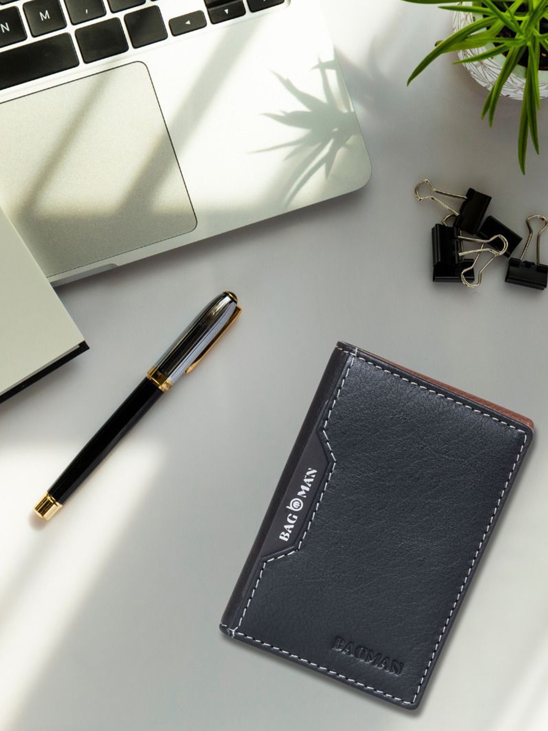 

BAGMAN Men Leather Card Holder, Black
