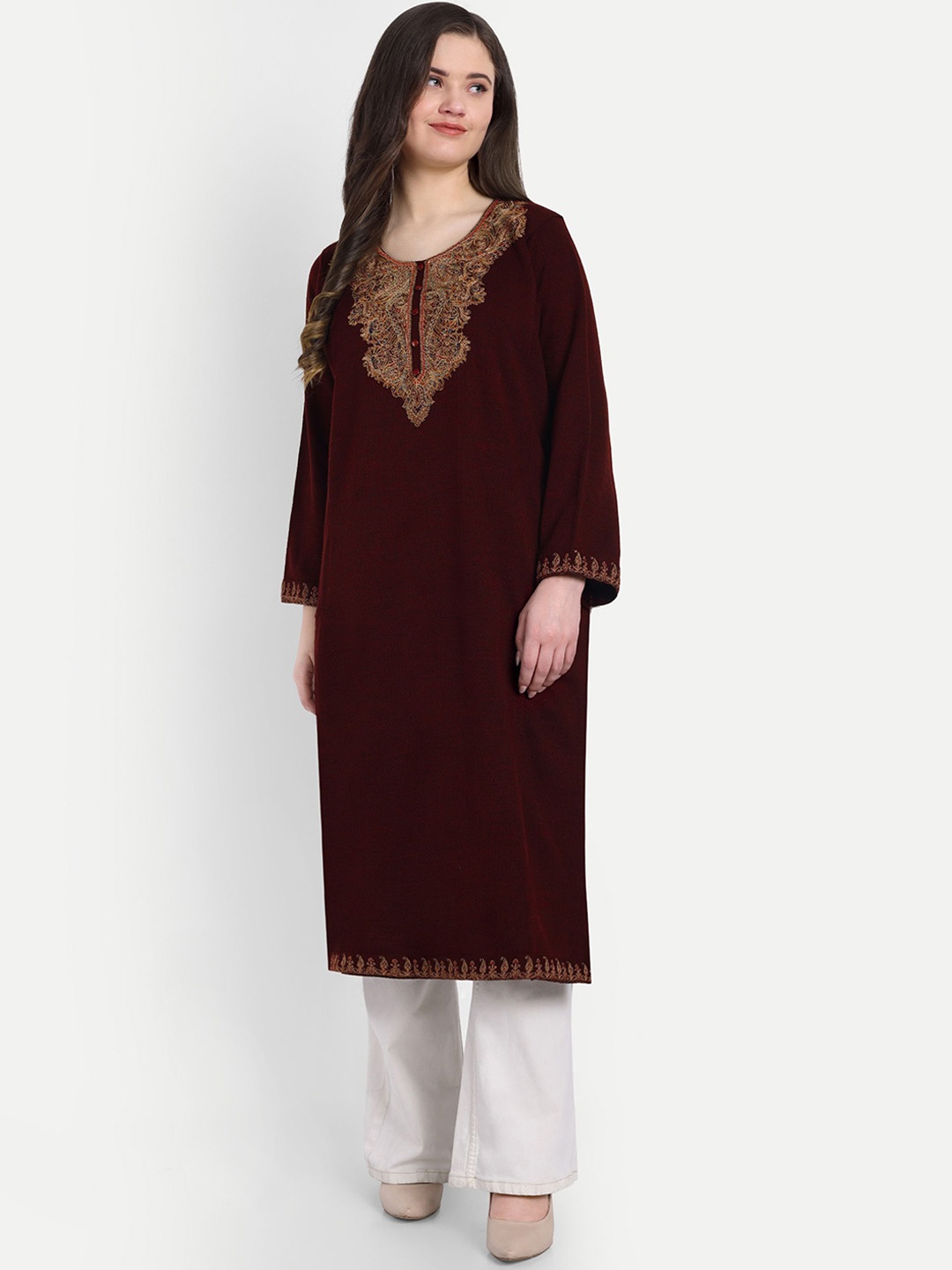 

HAUTEMODA Floral Yoke Design Round Neck Straight Woollen Phiran Kurta, Maroon