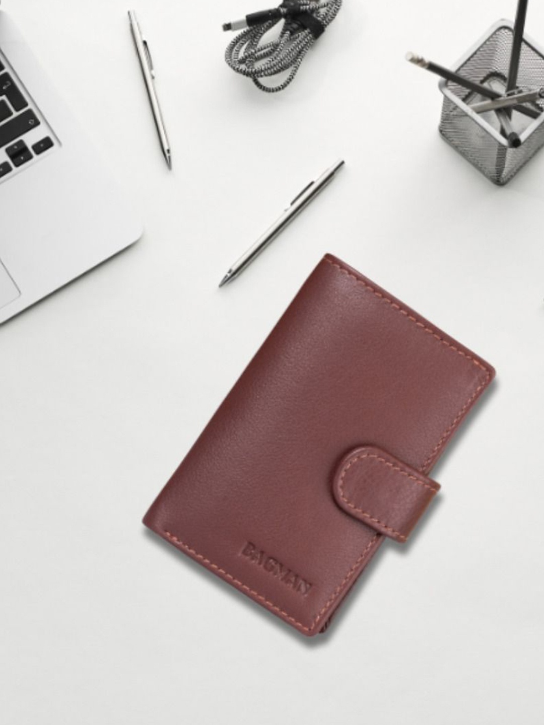 

BAGMAN Men Leather Card Holder, Maroon