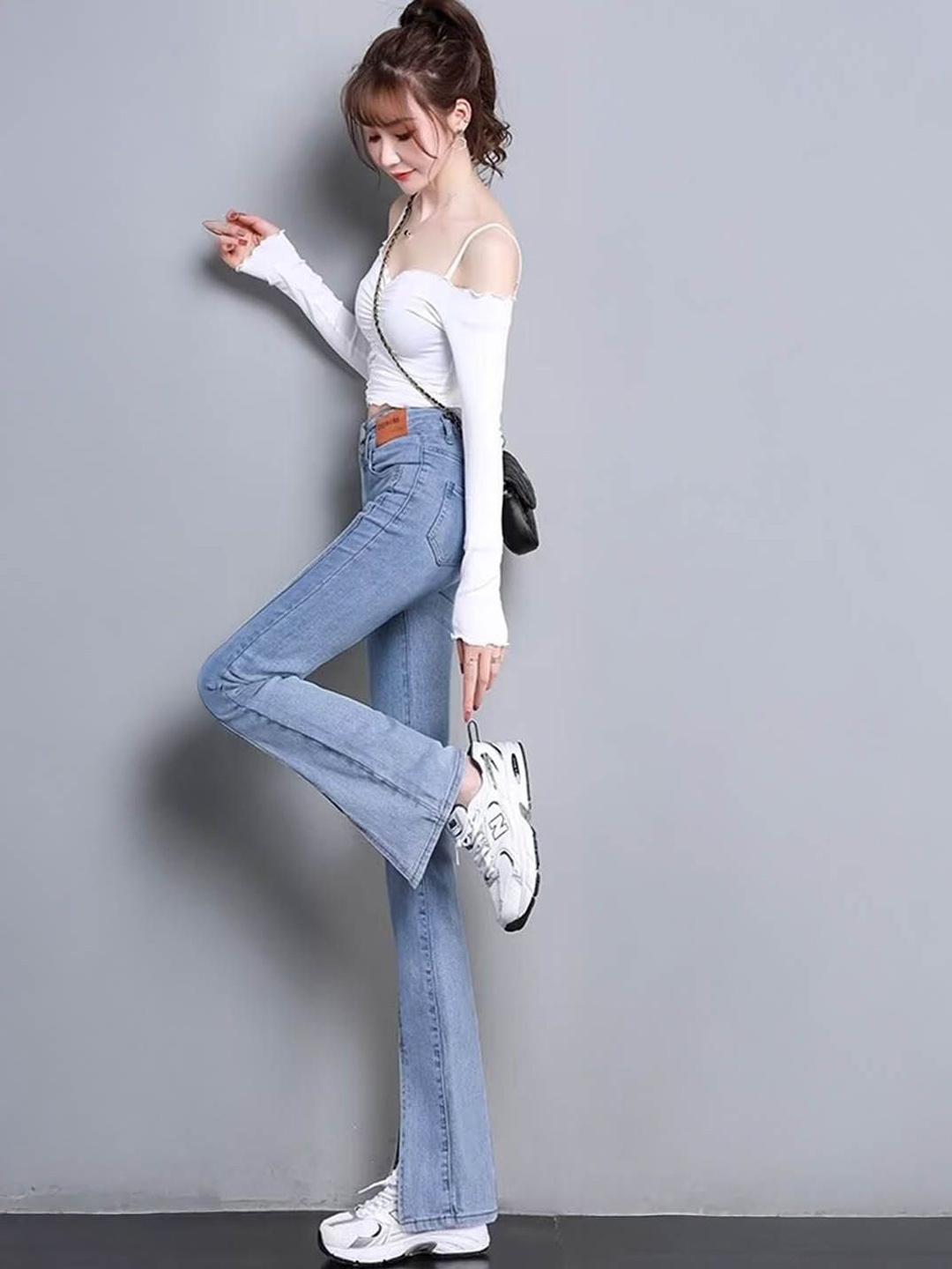 

StyleCast Women Slash Knee Jeans, Blue