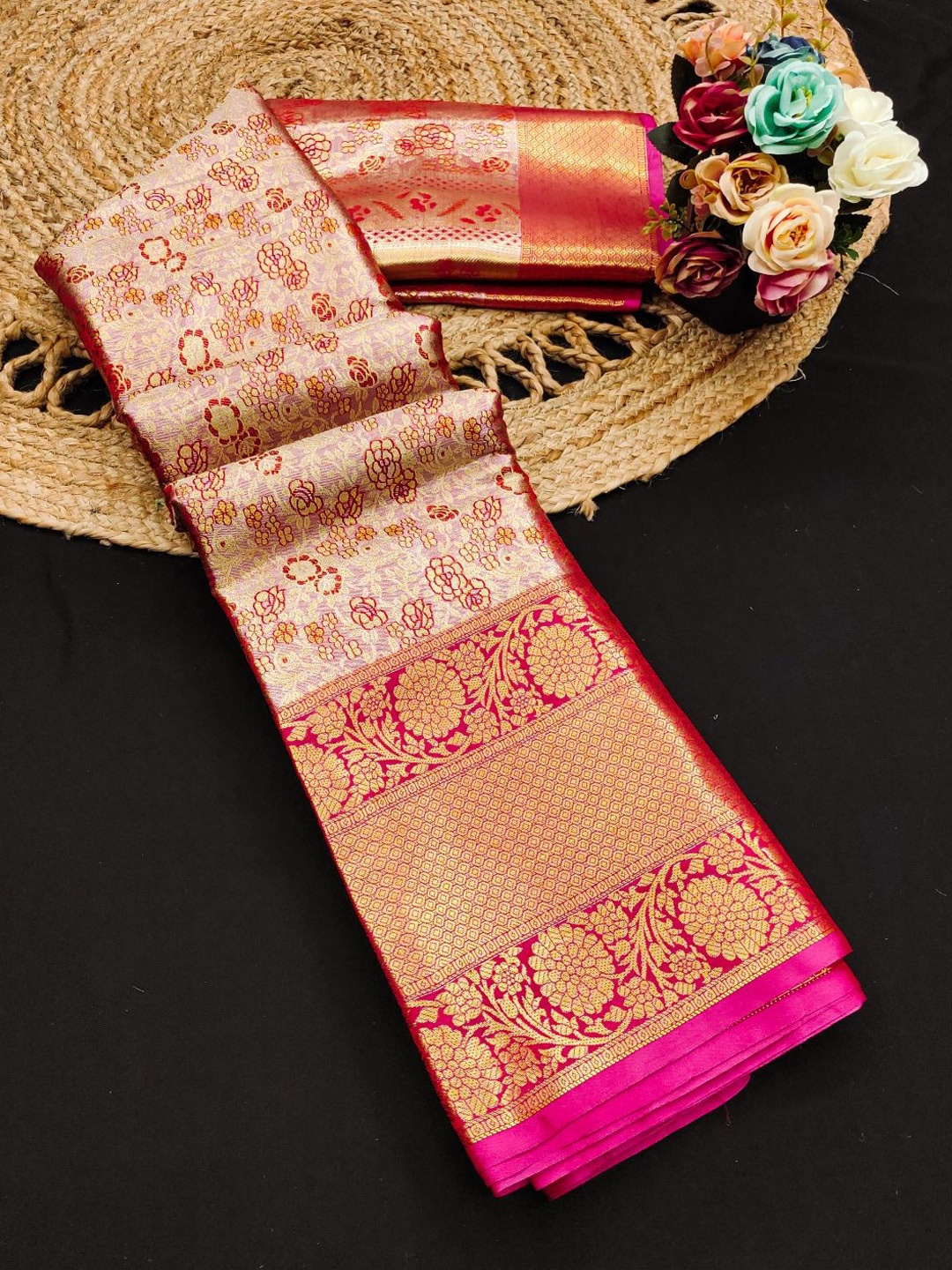 

DIVASTRI Ethnic Motifs Woven Design Zari Pure Silk Banarasi Saree, Orange