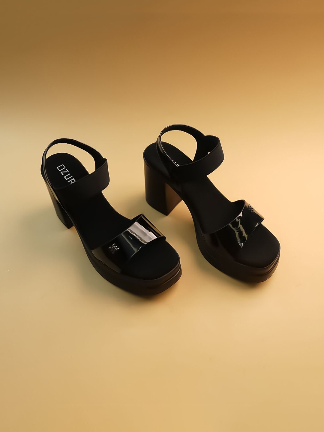 

Ozuri Party Block Sandals, Black