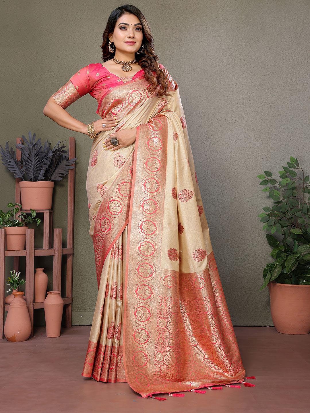 

DIVASTRI Ethnic Motifs Zari Silk Blend Banarasi Saree, Pink