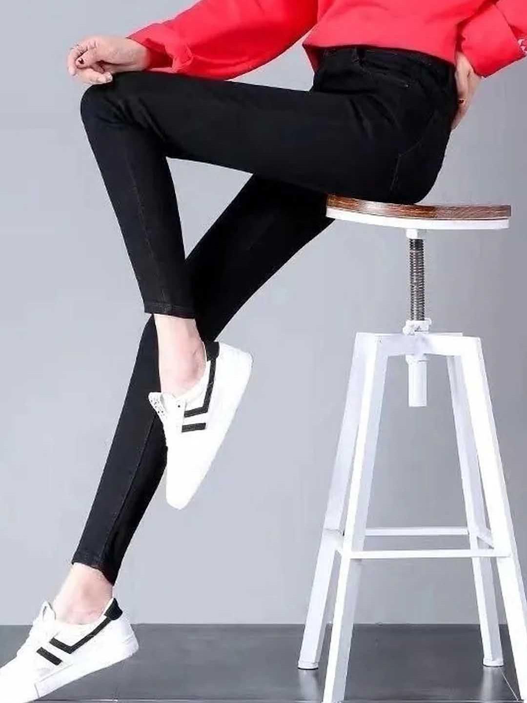 

StyleCast Women Regular Fit Mid-Rise Jeans, Black