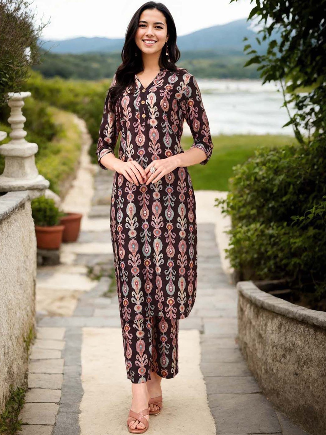 

Anouk Printed Mandarin Collar Tunic And Trouser, Black