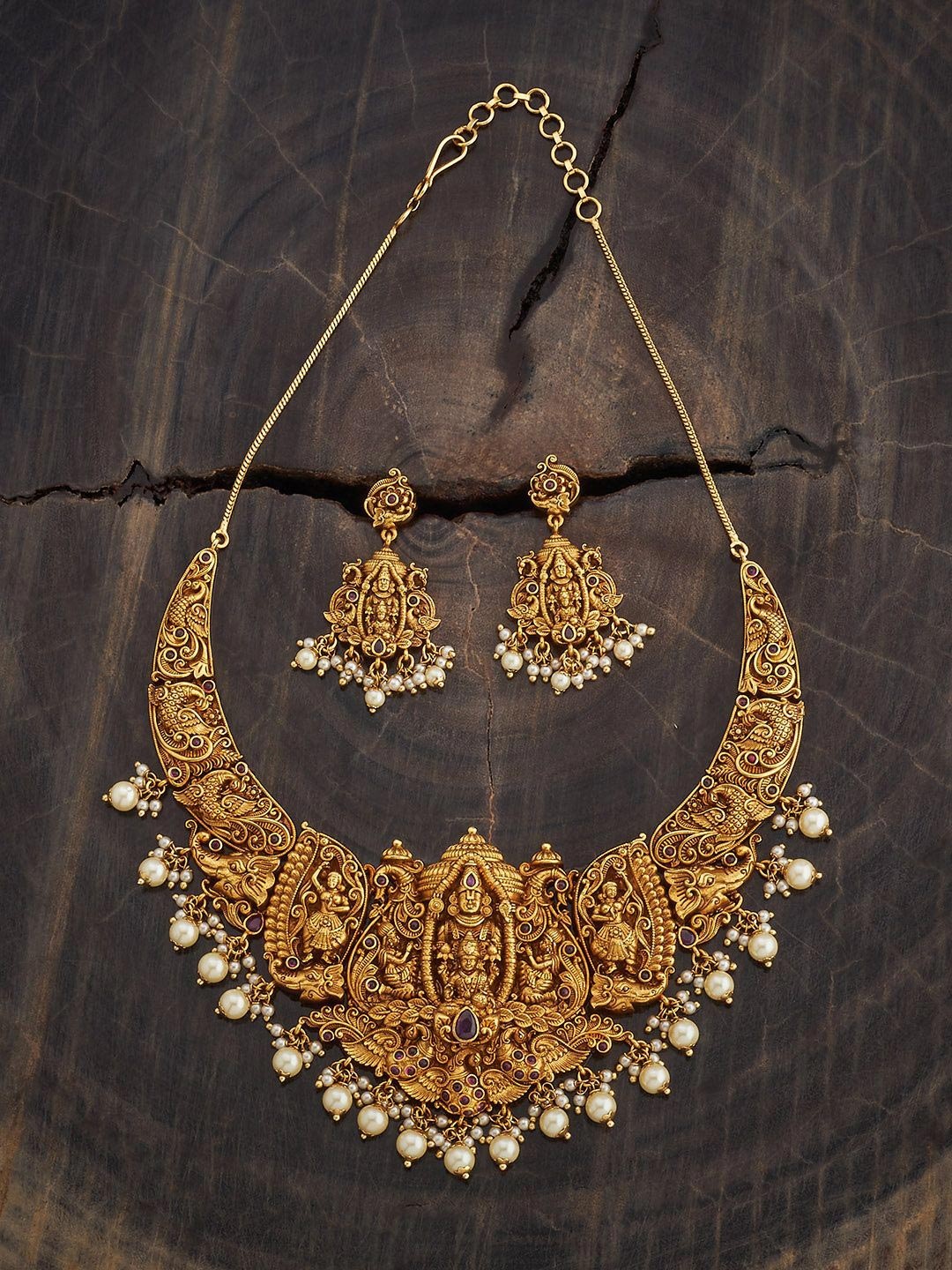 

Kushal's Fashion Jewellery Ruby Gold-Plated Ethnic Antique Jewellery Set