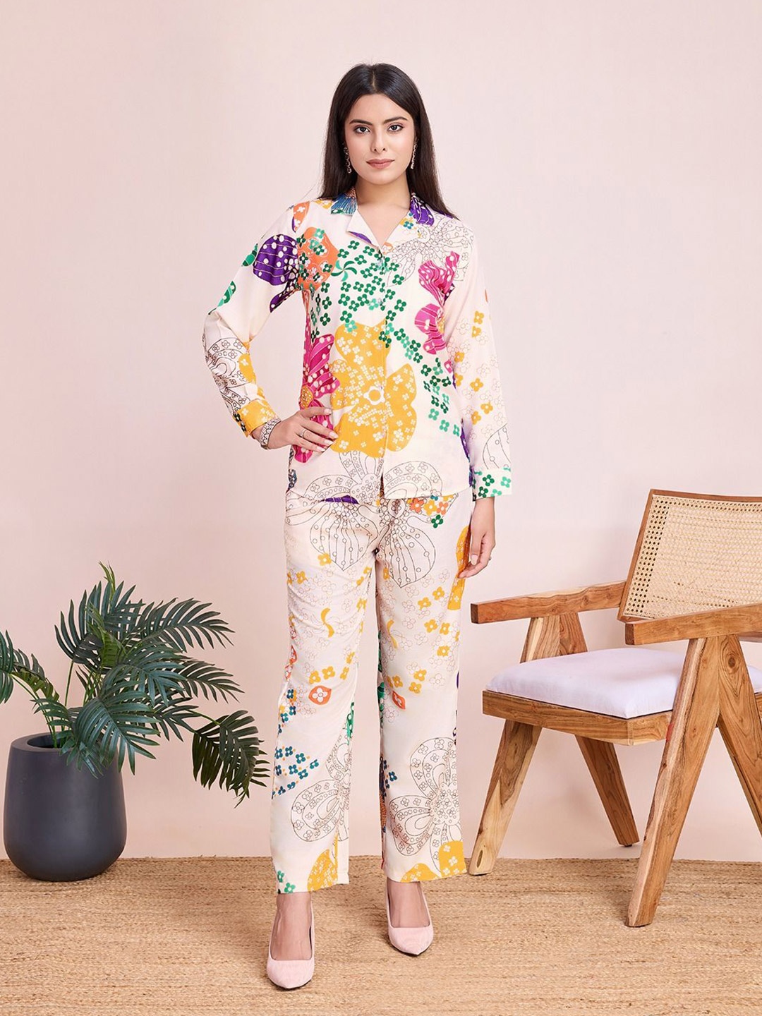 

KATECLO Floral Printed Shirt With Trousers, White