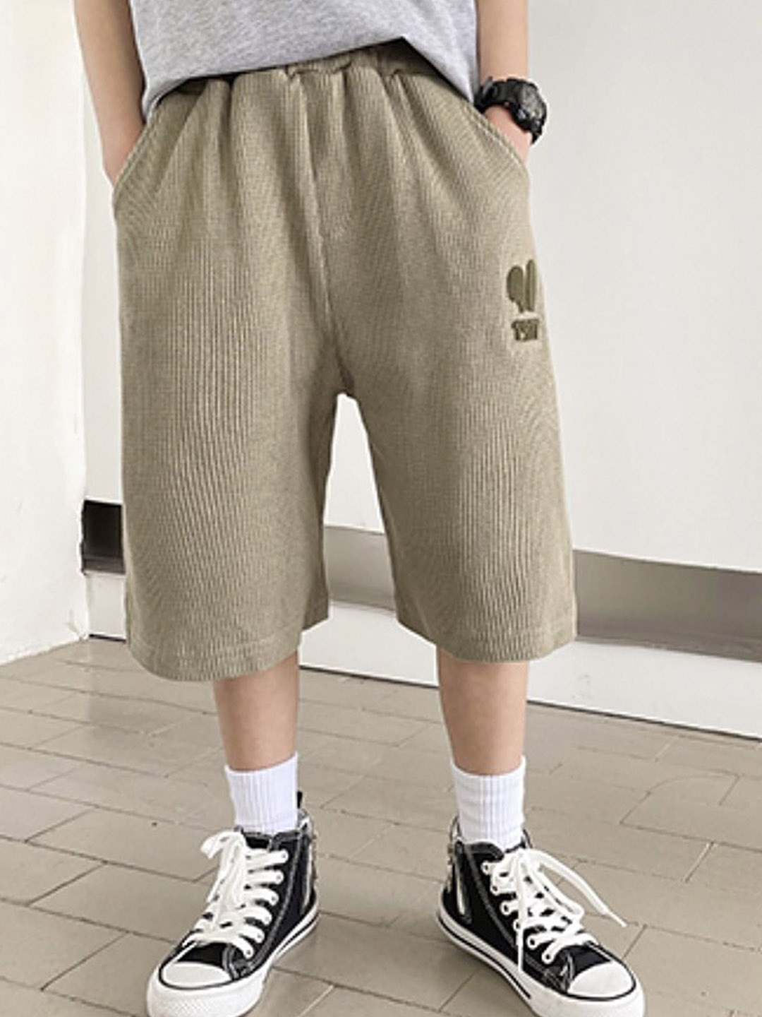 

LULU & SKY Boys High-Rise Cargo Shorts, Green