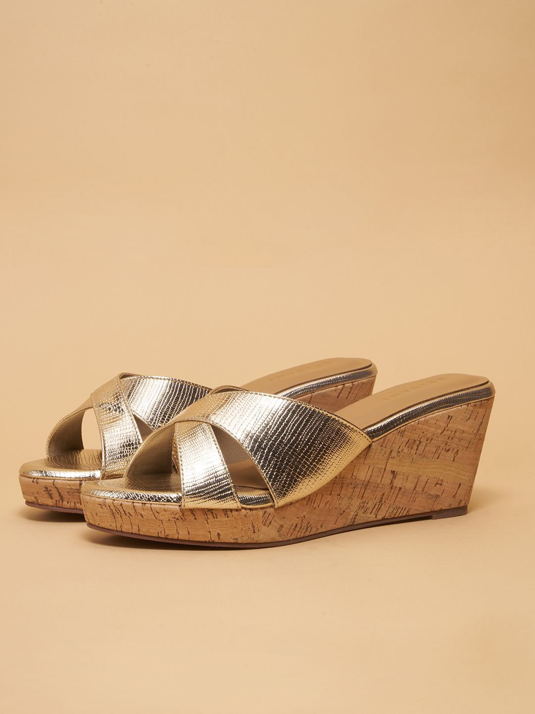 

ERIDANI Party Wedge Sandals, Gold