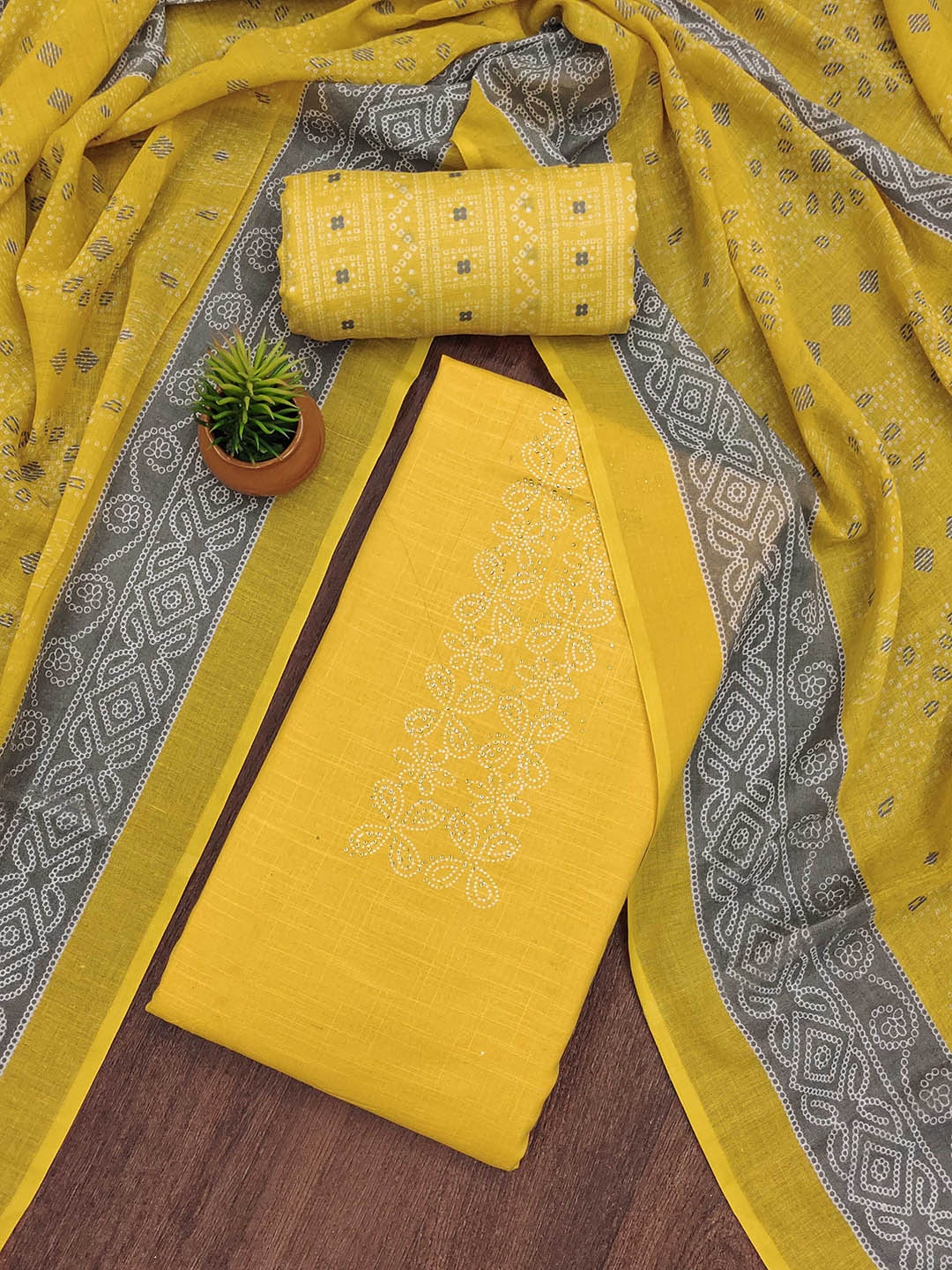 

SAINOOR Ethnic Motifs Printed Pure Cotton Unstitched Dress Material, Yellow