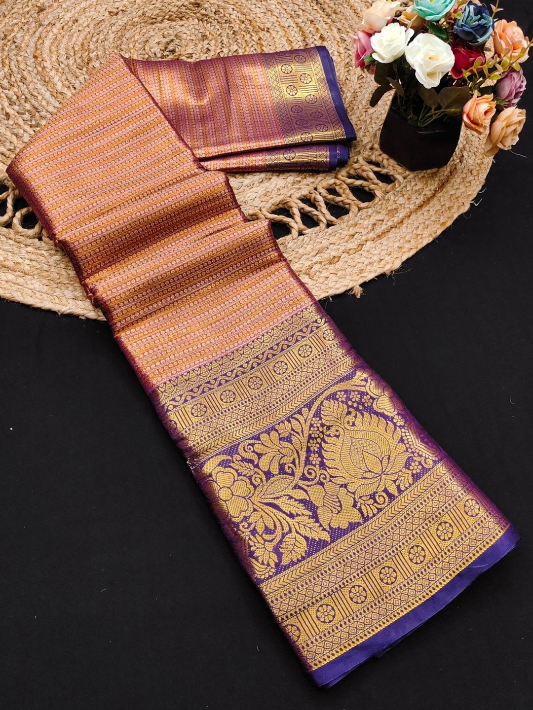 

DIVASTRI Ethnic Motifs Zari Pure Silk Banarasi Saree, Peach