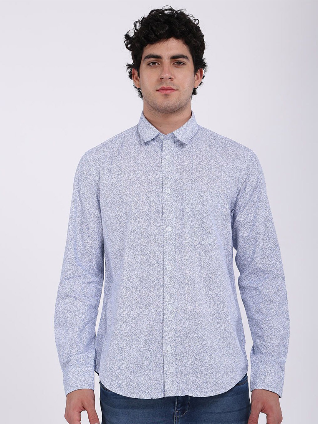 

Indian Terrain Men Classic Slim Fit Floral Opaque Printed Casual Shirt, White