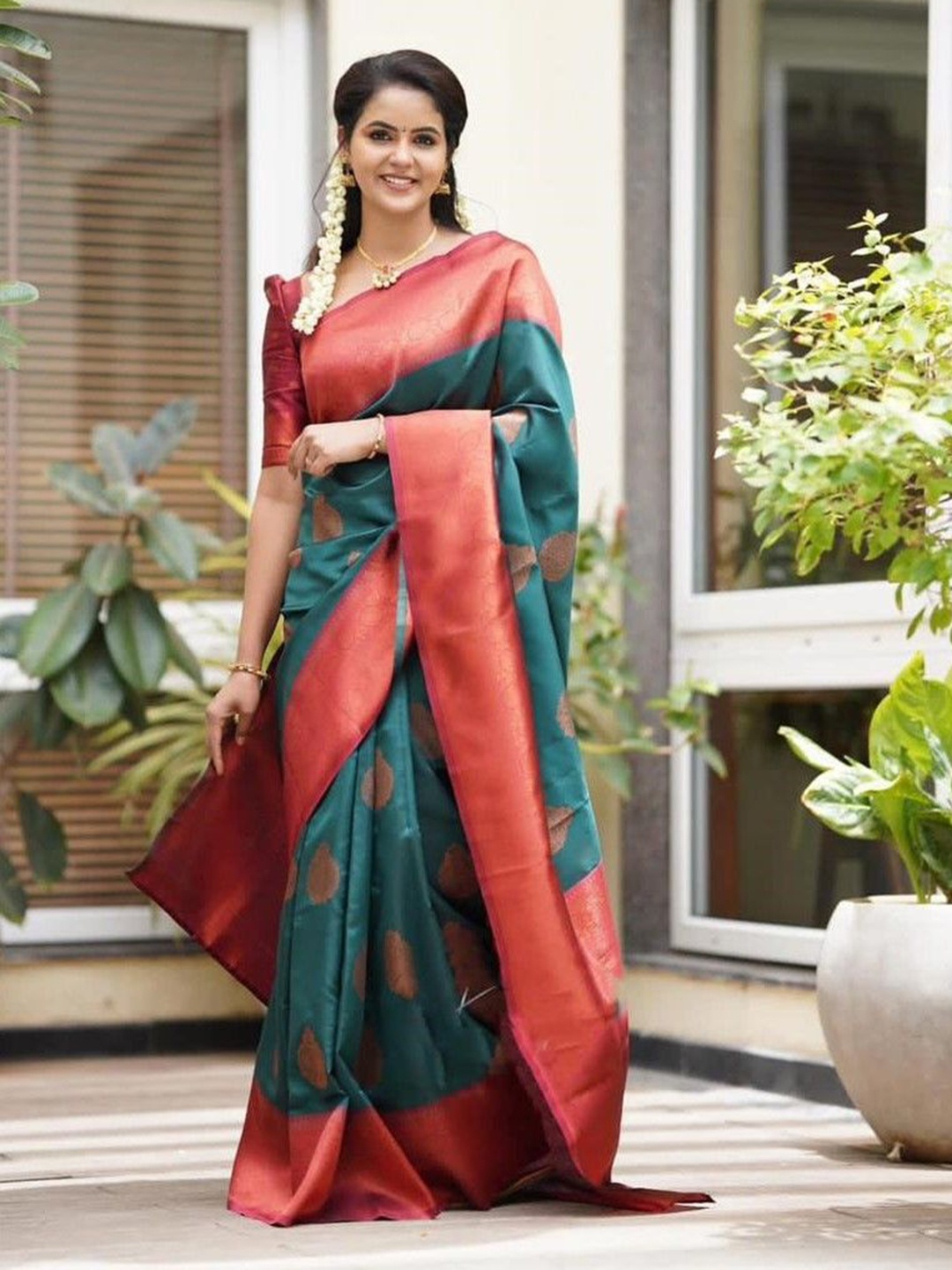 

Munir Woven Design Zari Silk Blend Banarasi Saree, Teal