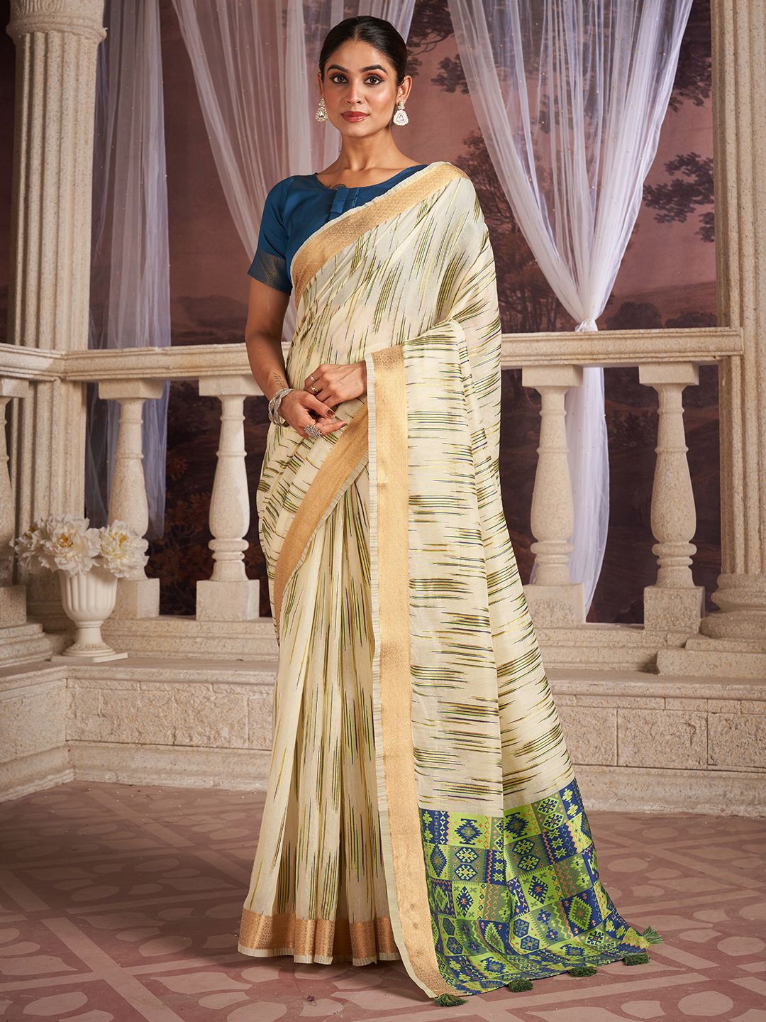 

SARHAStriped Zari Chanderi Saree, Cream