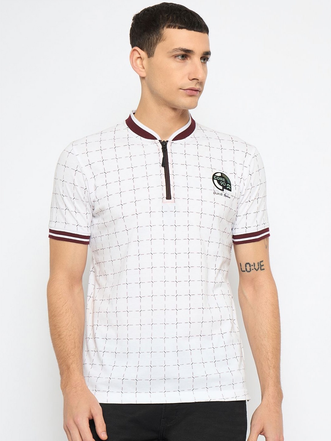 

Duke Men Printed Henley Neck Monochrome Slim Fit T-shirt, White
