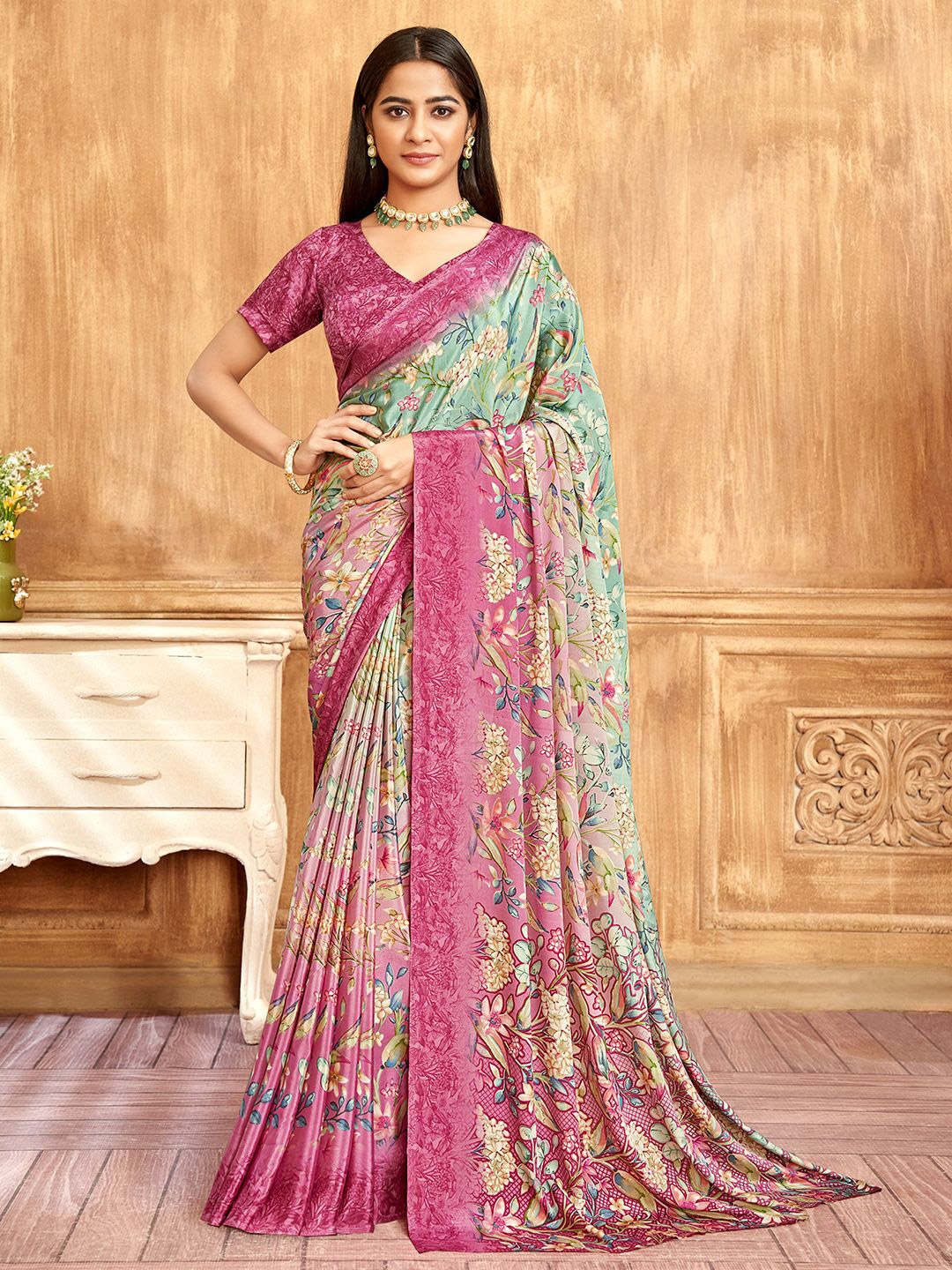 

DIVASTRI Floral Poly Crepe Designer Saree, Pink