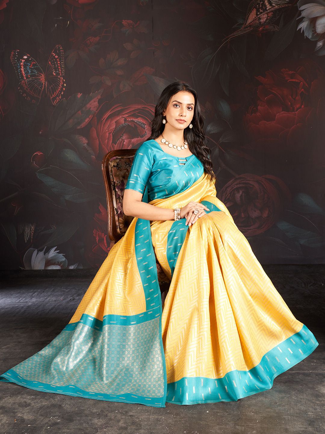 

SARHAZari Art Silk Saree, Yellow
