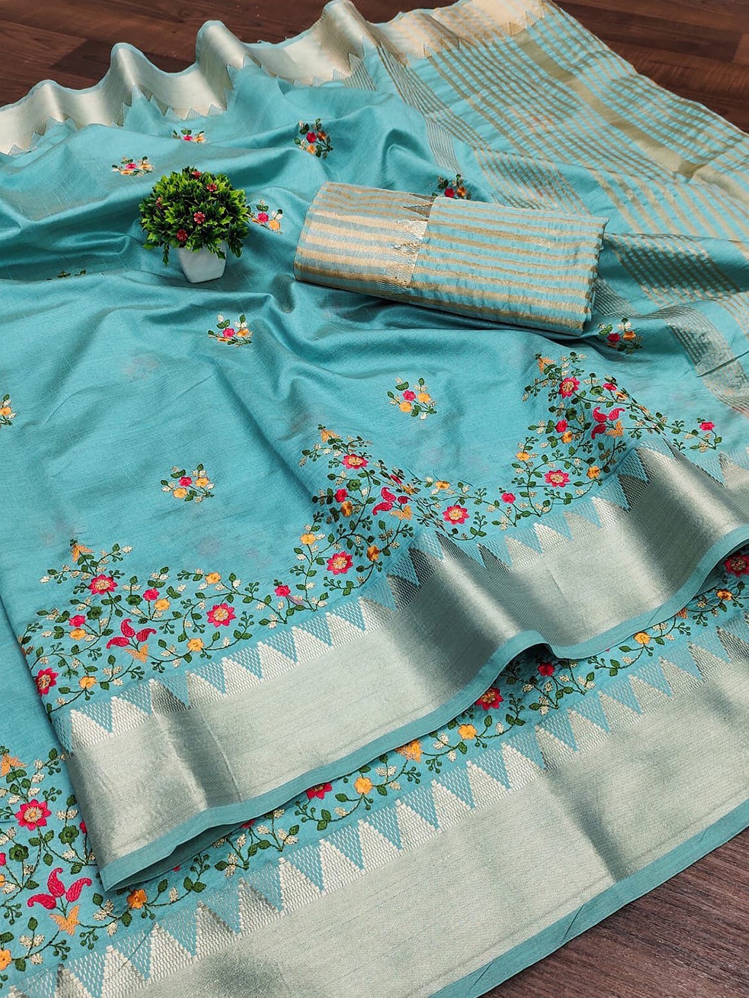 

DIVASTRI Floral Embroidered Silk Cotton Designer Banarasi Saree, Turquoise blue