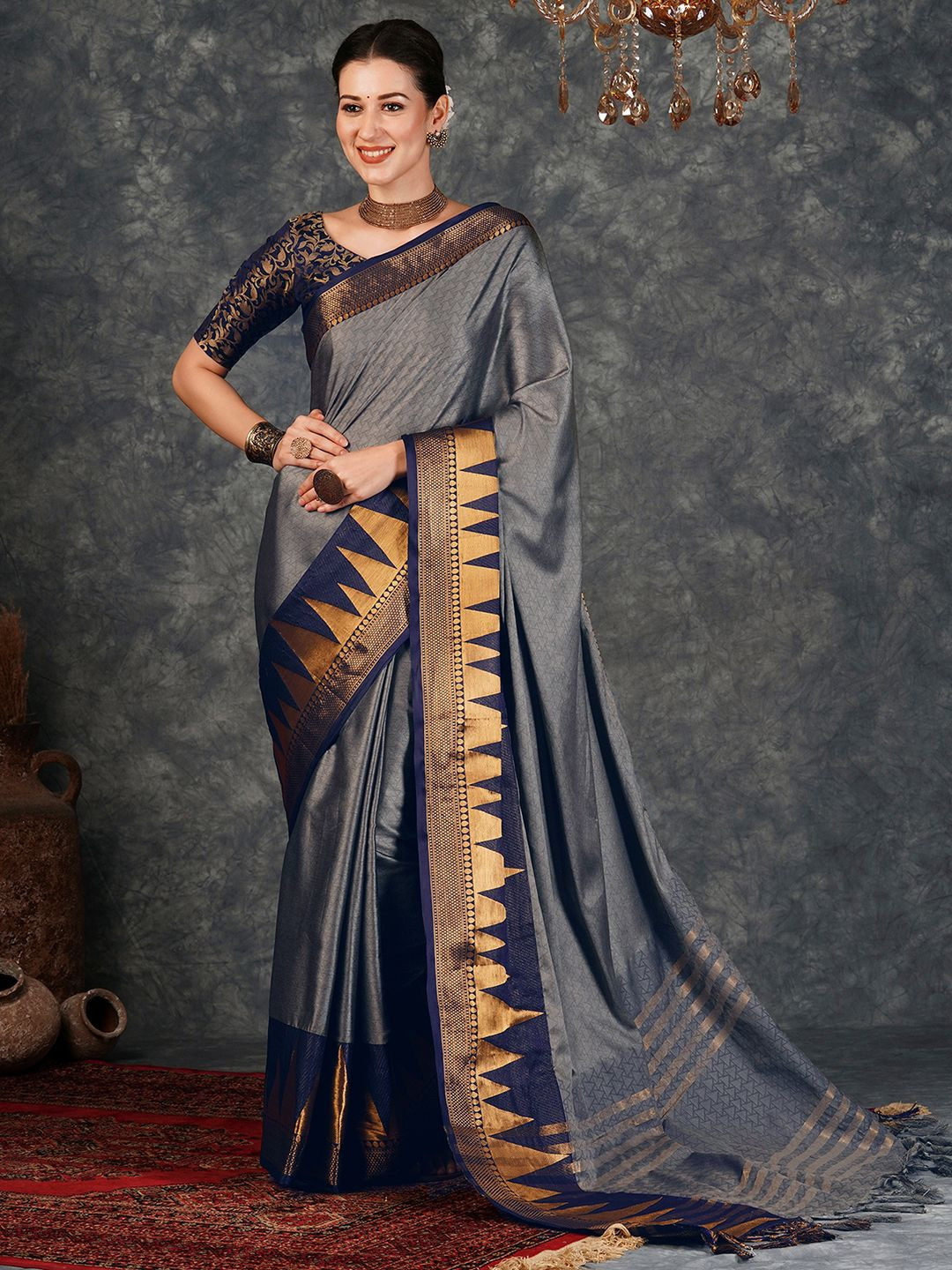 

Sangria Woven Design Banarasi Saree With Blouse Piece, Grey
