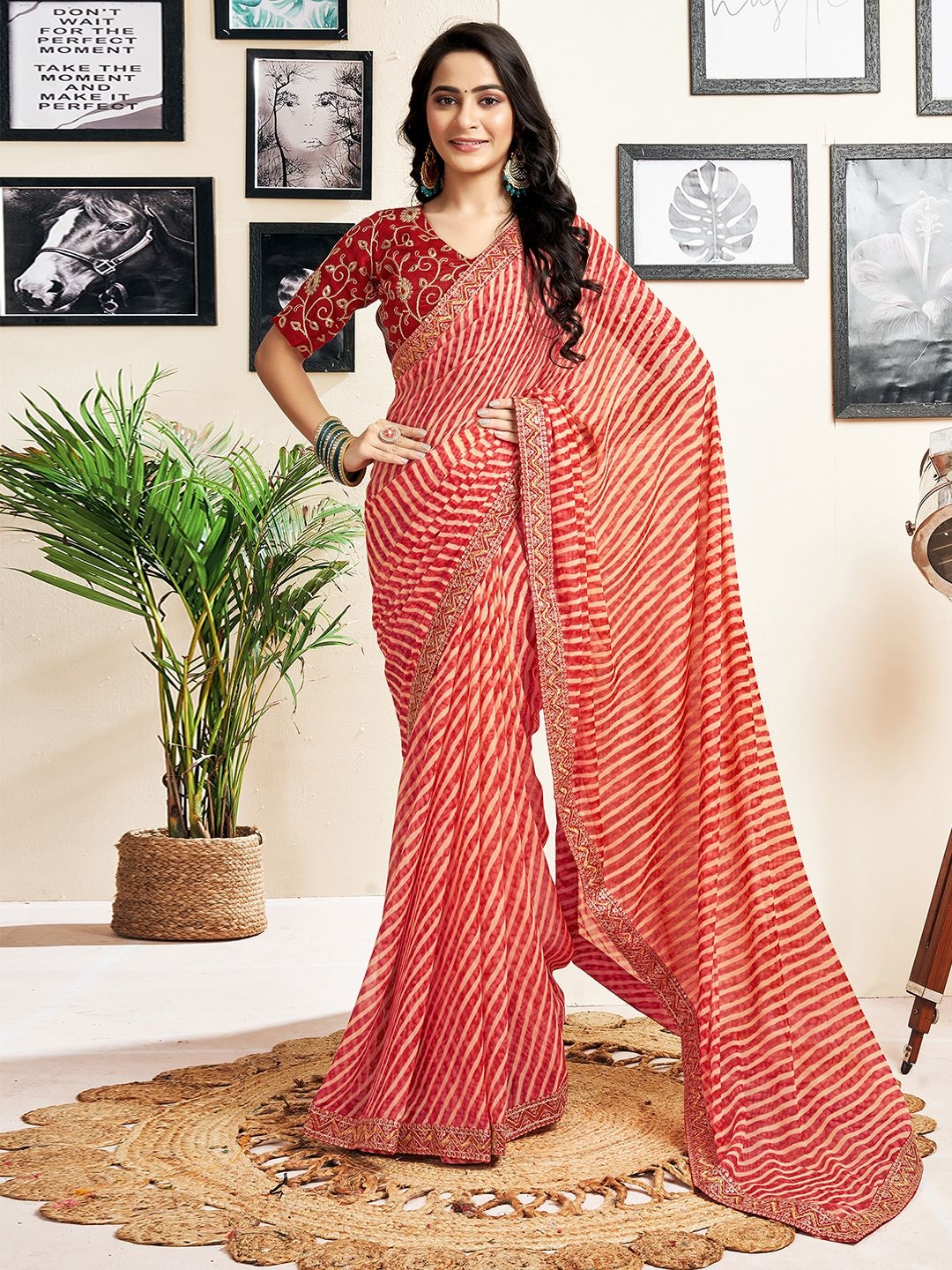 

Sangria Leheriya Printed Saree WithBlousePiece, Red