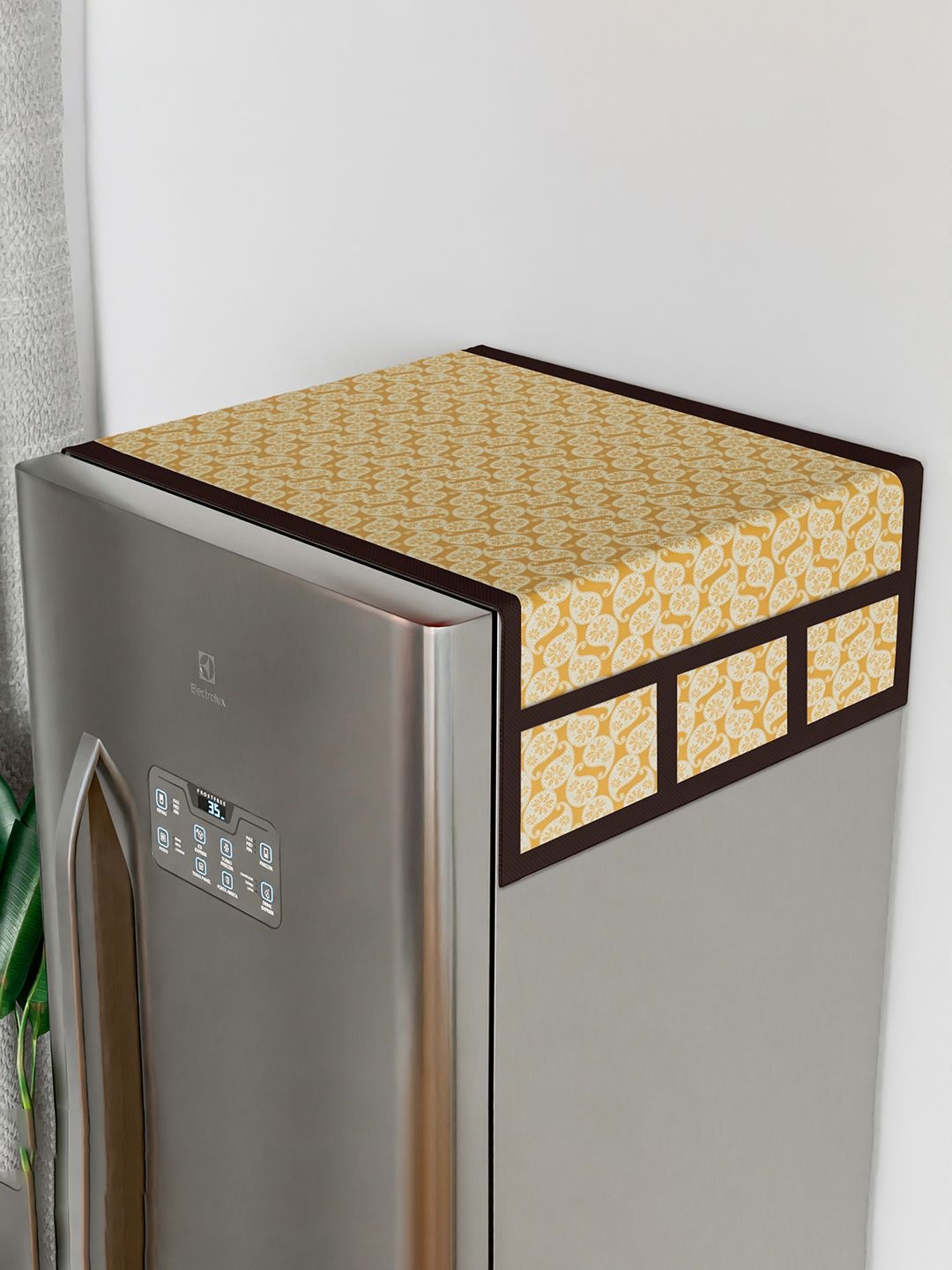 

Kuber Industries Gold-Toned and Brown Paisley Printed Rexine Fridge Appliance cover