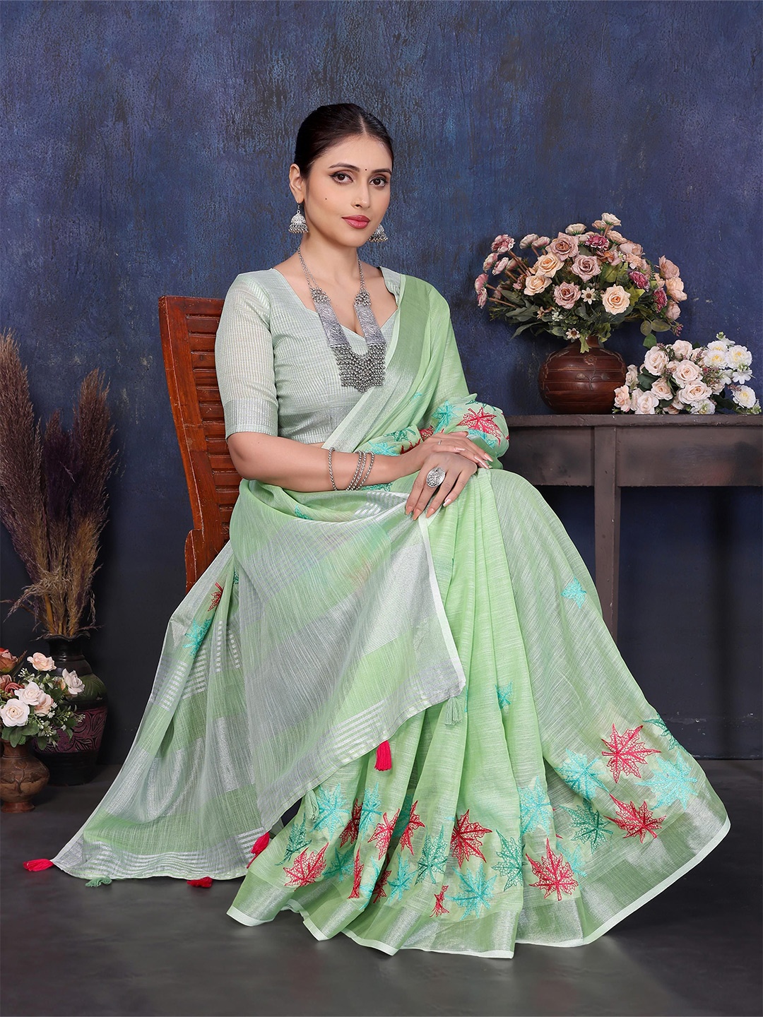 

ALAGINI Woven Design Zari Pure Linen Saree, Green