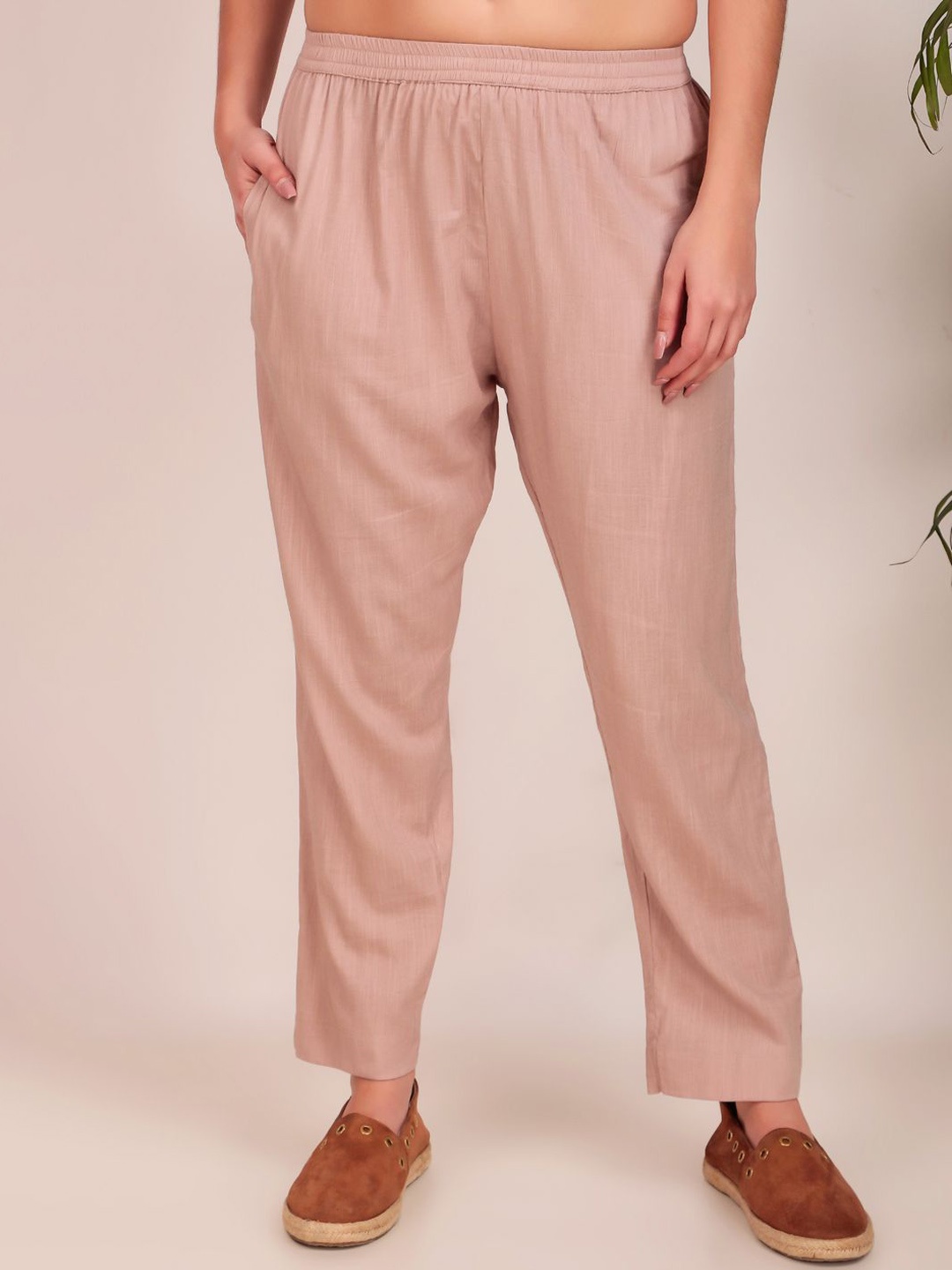 

zuri Women Relaxed Straight Leg Trousers, Peach
