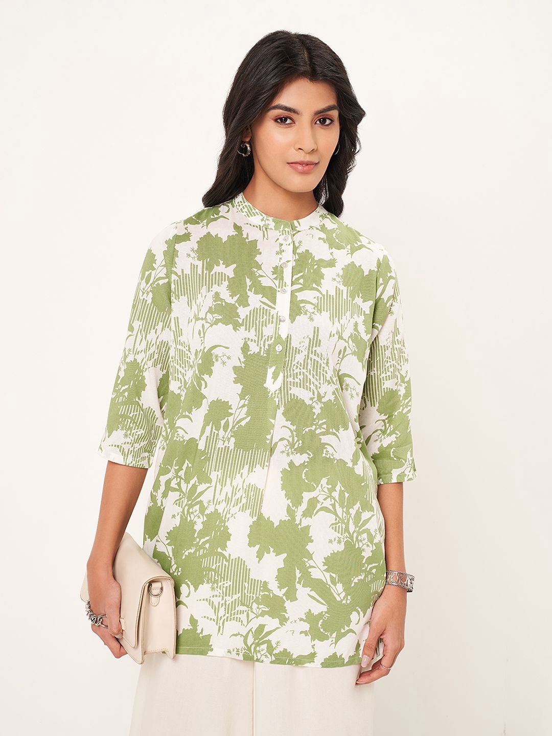 

RANGMANCH BY PANTALOONS Women Mandarin Collar Printed Tunic, Olive