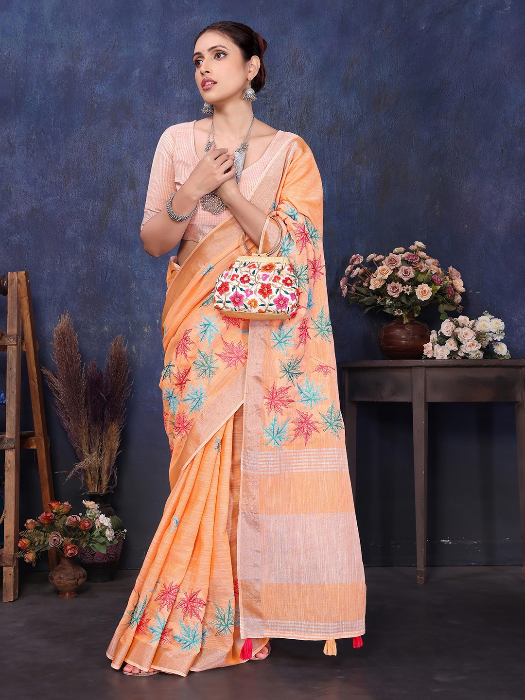 

ALAGINI Ethnic Motifs Embroidered Pure Linen Saree, Orange