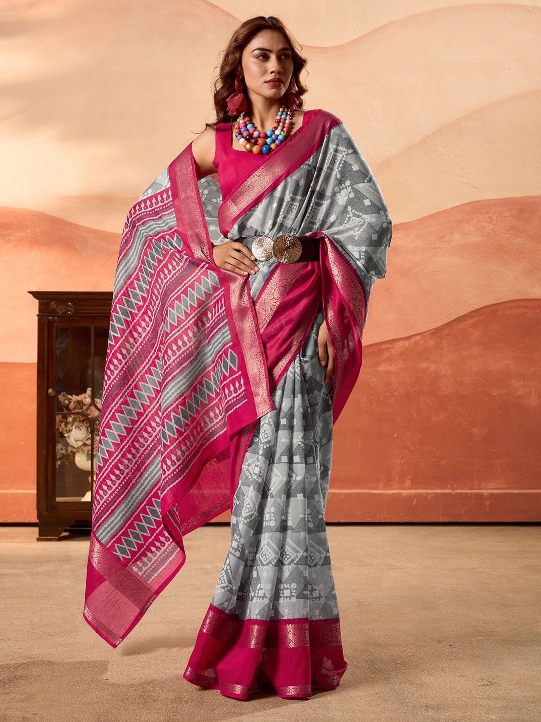 

DIVASTRI Ethnic Motifs Zari Saree, Grey