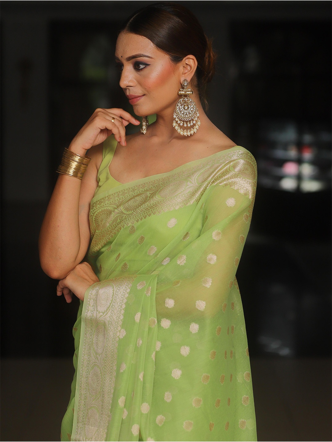 

Banarasee Ethnic Motifs Woven Design Zari Banarasi Saree, Green