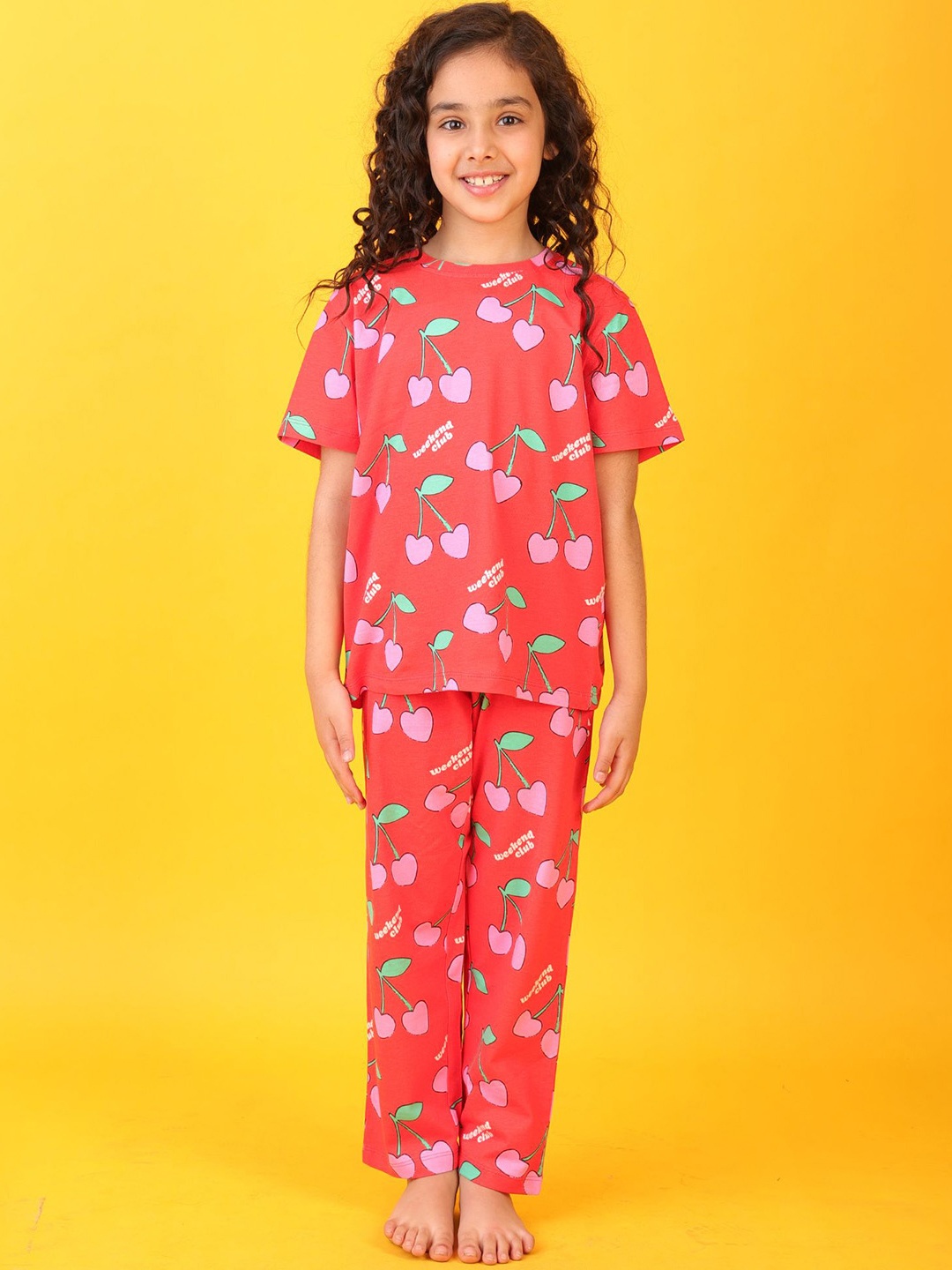 

Anthrilo Girls Printed Night suit, Red
