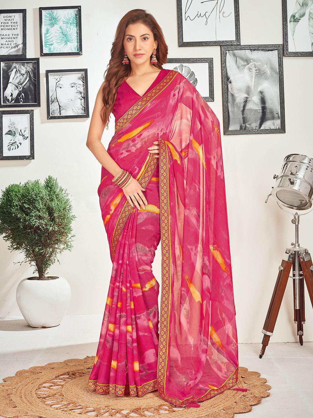 

Sangria Printed Saree WithBlousePiece, Pink