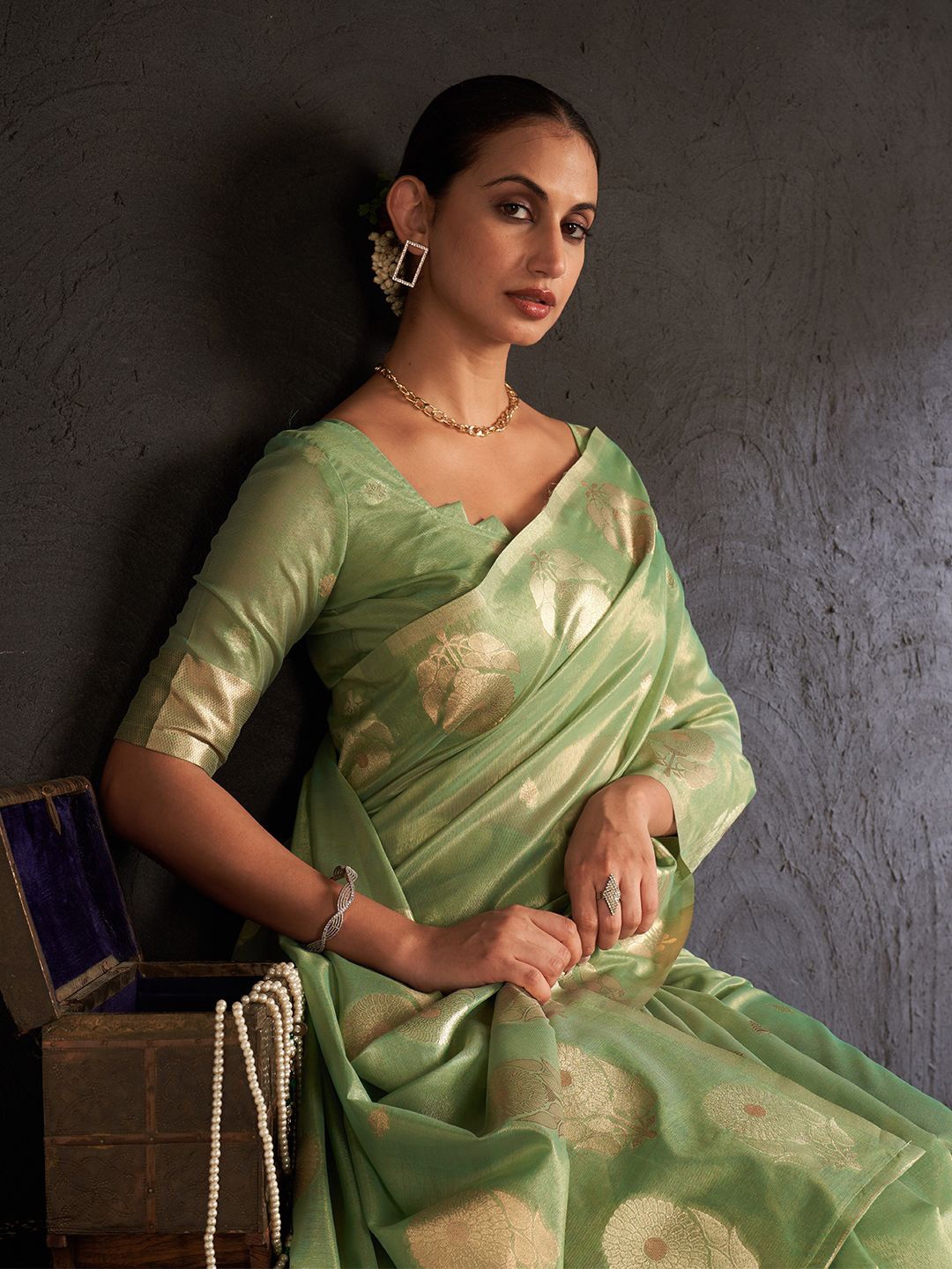 

SARHAFloral Tissue Designer Saree, Green