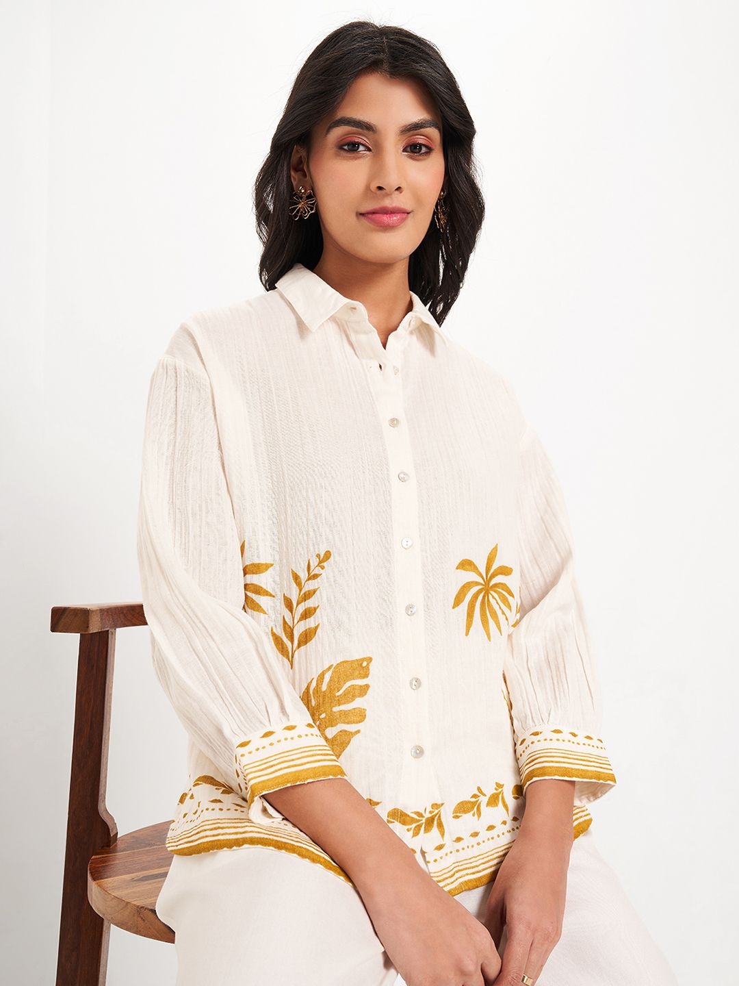

AKKRITI BY PANTALOONS Women Shirt Collar Printed Cotton Tunic, Off white