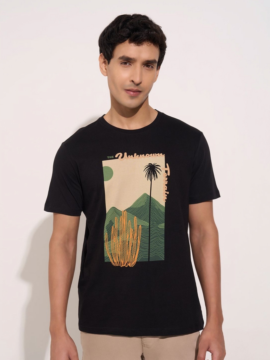 

7 Alt by Pantaloons Men Tropical Pockets Slim Fit T-shirt, Olive