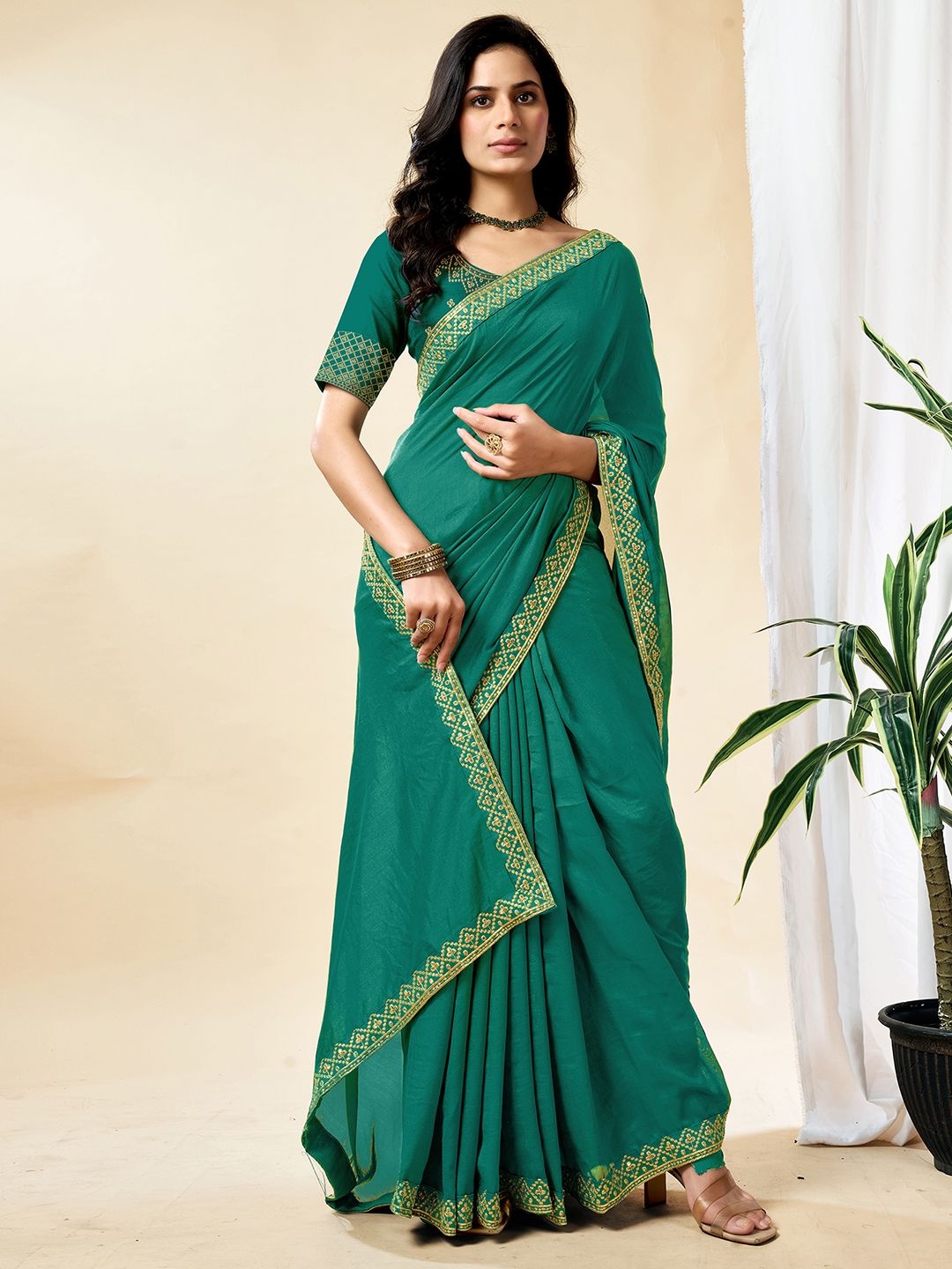 

Sangria Embroidered Saree With Blouse Piece, Green