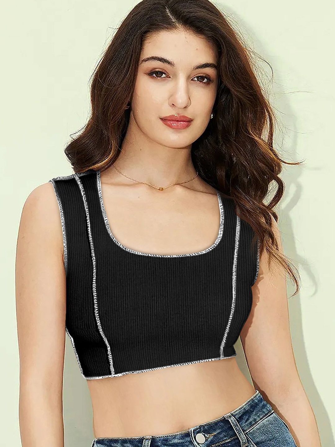 

CORSICA Bralette Crop Top, Black