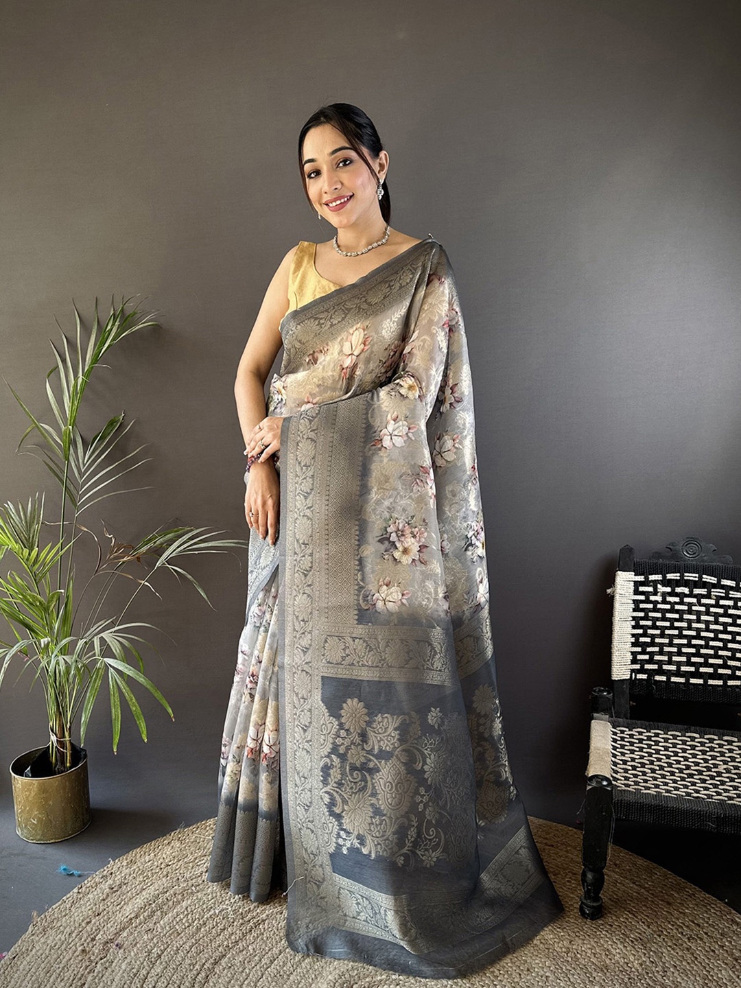 

Mitera Floral Zari Silk Blend Saree, Grey