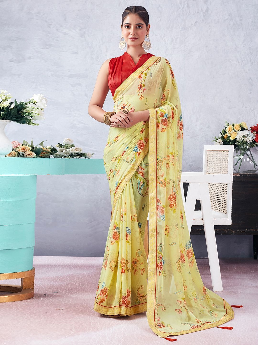 

Sangria Printed Saree With Blouse Piece, Yellow